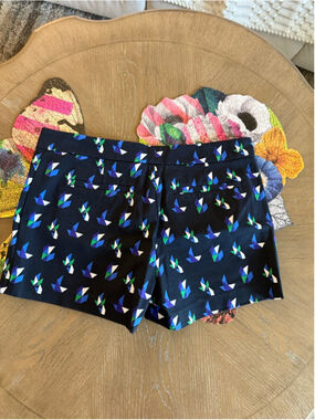 Women's Club Monaco Navy Blue Geometric Print Shorts Size 8